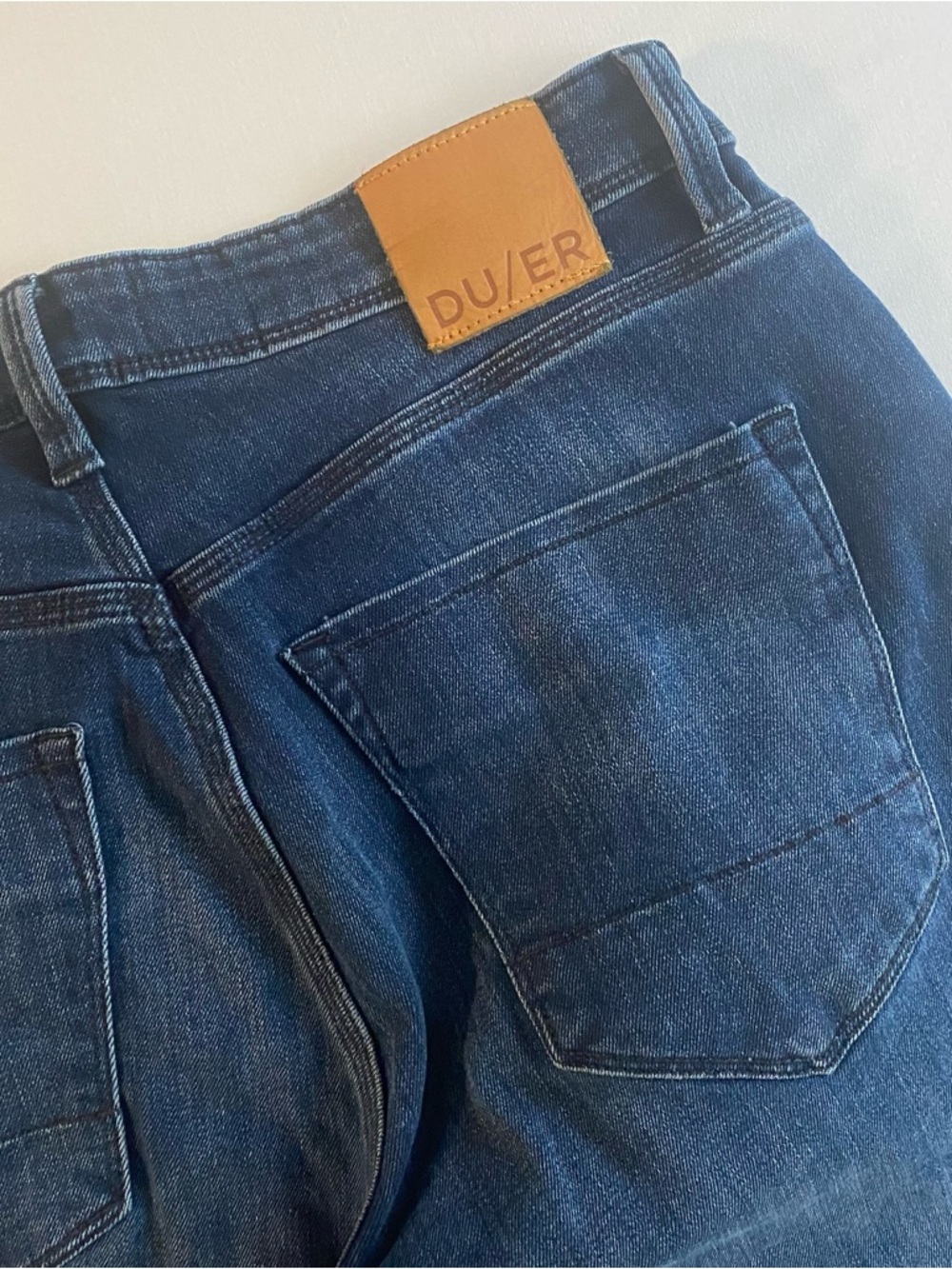 DU/ER L2X Relaxed Taper Jeans Mens 33x32 Denim